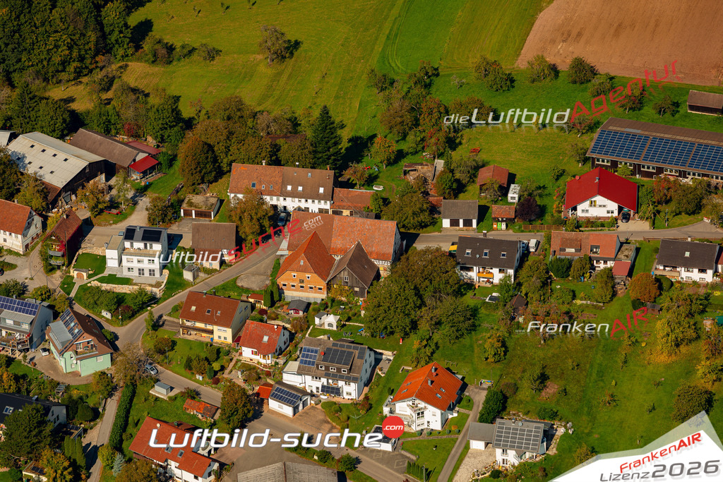 Klassische Luftaufnahme ohne Drohne zeigt:Trailhof bei Auenwald - Die Luftbildaufnahme wurde 2025 vom UL-Flugzeug heraus erstellt ( keine Drohne ) - Hochauflösende Luftaufnahme -Nicht vergleichbar mit Google Maps oder Satelittenbilder- Die Geschenkidee !Mit Lizenz und Bildrechte bestellbar