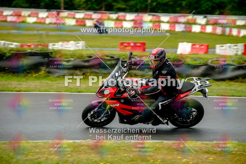 VBK-4642 | Hier findet Ihr Bilder von Touristenfahrten auf der Nürburgring Nordschleife oder von anderen Veranstaltungen die ich besucht habe. Viel Spass beim Durch Schauen 