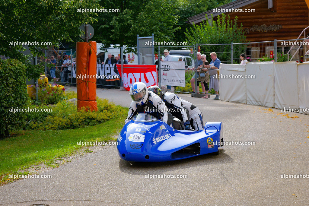 P1025683 | Erleben Sie atemberaubende, hochqualitative Fotos Ihrer Fahrt entlang der malerischen Alpenstraßen. Besuchen Sie alpineshots.com, um professionelle Aufnahmen Ihrer unvergesslichen Reise zu finden und zu kaufen - Realisiert mit Pictrs.com