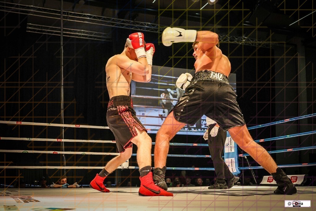 BoB 2026 Arnold vs. Faiz-11 | professionelle Sport- und Eventfotografie von Tomafocus – dynamische Bilder, emotionale Momente und hochwertige Aufnahmen für jeden Anlass. - Realisiert mit Pictrs.com