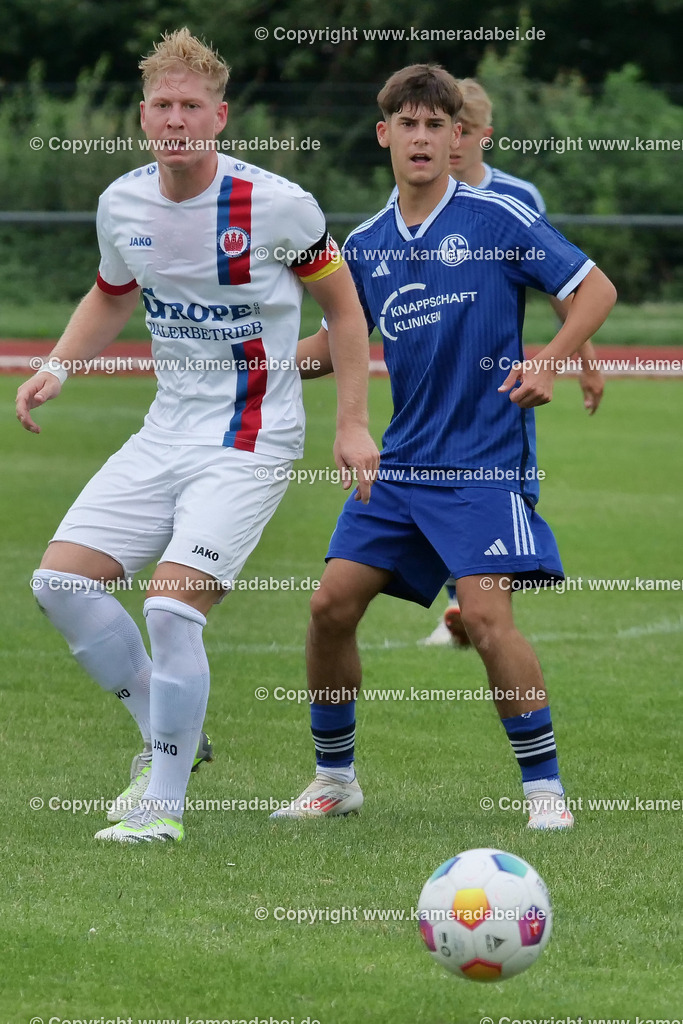 Fußball : Testspiel : SuS 09 Dinslaken - Schalke 04 U 19 am 25.07.2024 | Foto : Jochen Emde / www.kameradabei.de - Realisiert mit Pictrs.com