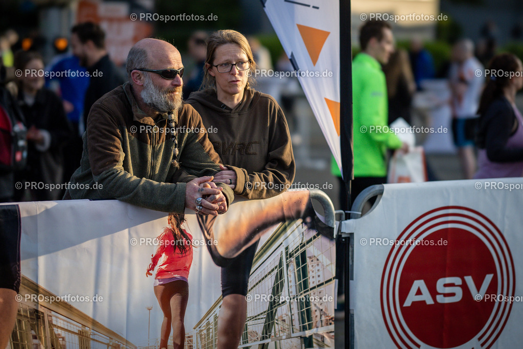 20. OBI Nachtlauf des ASV Koeln, 17.05.2023 | Koeln, 17.05.2023: Impressionen vom 20. OBI Nachtlauf des ASV Koeln rund um den Tanzbrunnen. Foto: Beautiful Sports Pressefotoagentur (www.beautiful-sports.com)