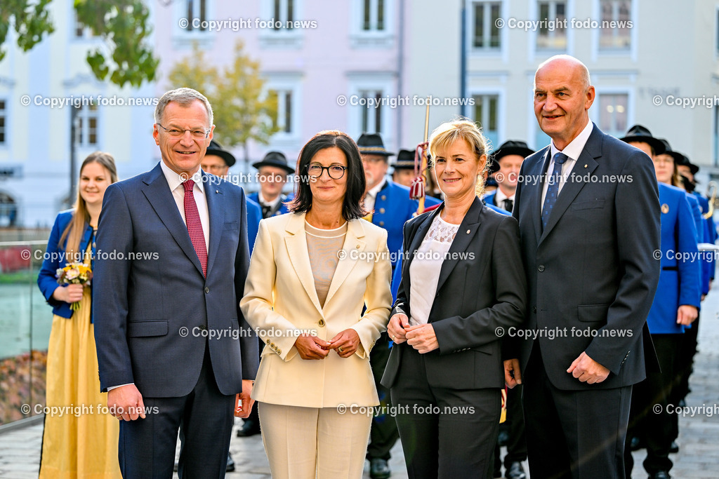 Landhaus Linz_ Promenade_ Landtagssitzung_ 24.10.2024-7 | 24.10.2024, Landhaus Linz AUT, Promenade, Landtagssitzung, im Bild LH Thomas Stelzer (VP, Landeshauptmann Ooe), Margit Angerlehner (VP, Klubobfrau), Doris Staudinger (VP, LAbg.), LR Christian Doerfel (VP)