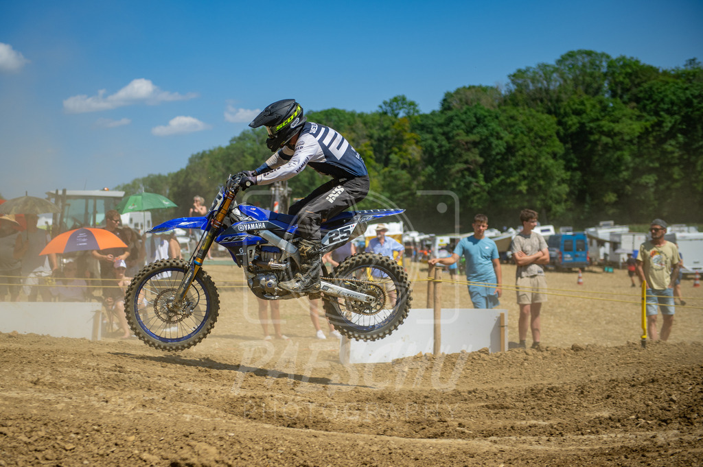 MXO (470) | Paeschuphoto Shop - Wer nicht sucht der auch nicht findet.Ob Motocrossbilder oder von einem besuchtem Spiel, Hauptsache Action. - Realisiert mit Pictrs.com