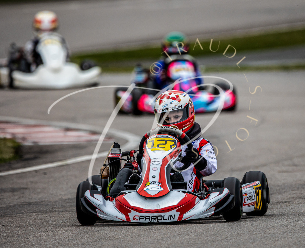 d5be389f654a4e6e85aa66d7a19f3c3e | traudl_s_fotos