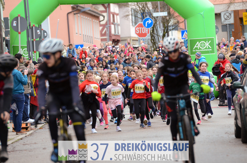 AOK JuniorCup 400m | 3Koenigslauf 2023 - Realisiert mit Pictrs.com