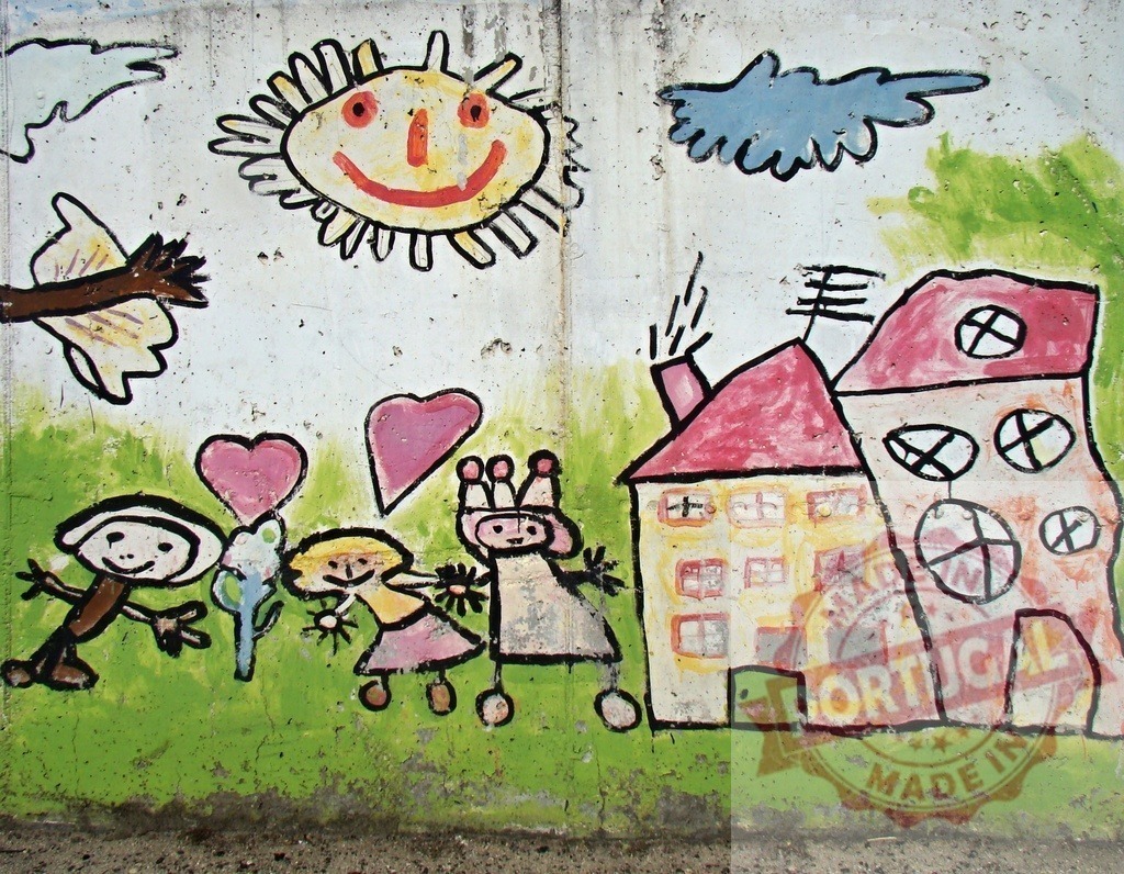 Children drawing mural with sun, houses, and people | Colorful child drawing depicting a happy family, sun, and houses on an outdoor wall - Realized with Pictrs.com