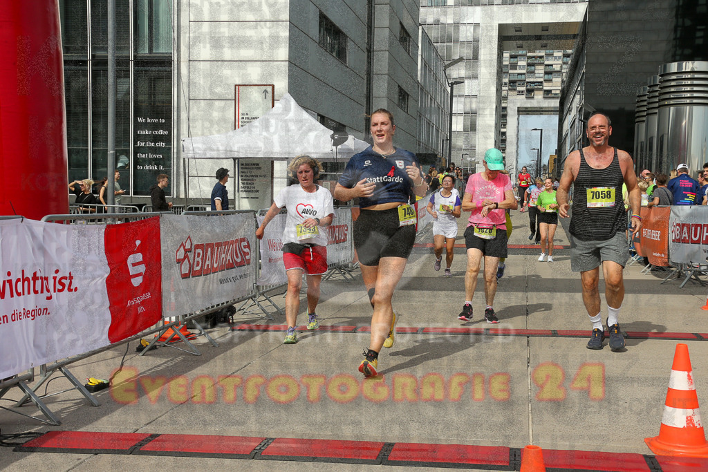 250920_1333_EX1_5464 | Sportfotografie im Rhein-Sieg Kreis, Köln, Bonn, NRW, Rheinland Pfalz, Hessen, etc. Unser Tätigkeitsfeld umfasst den Laufsport vom Volkslauf über den Marathon, Duathlon, Triathon bis zum Ultralauf wie Kölnpfad Ultra oder Schindertrail.