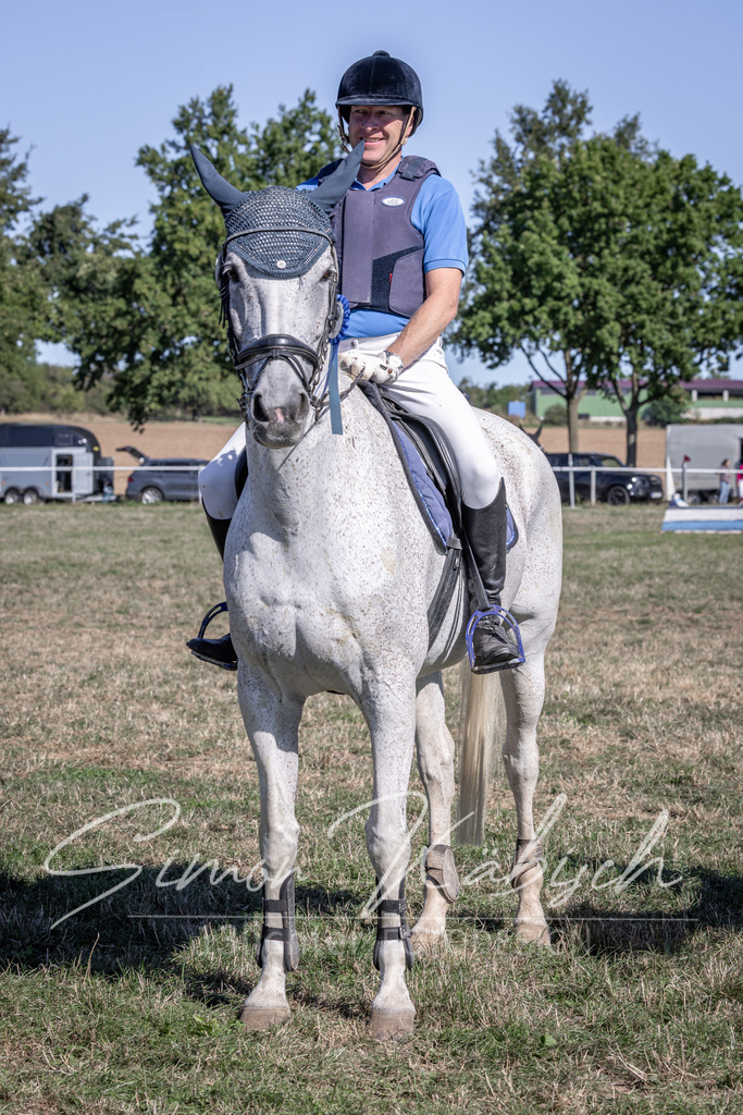 20260906-_3LI2678 | Tierfotografie Pferde, Hunde, Katzen, Haustiere.
Turnierfotografie Reitturniere, Reiten, Springreiten, Dressur in Hanau, dem Main-Kinzig-Kreis und dem Rhein-Main- Gebiet um Frankfurt