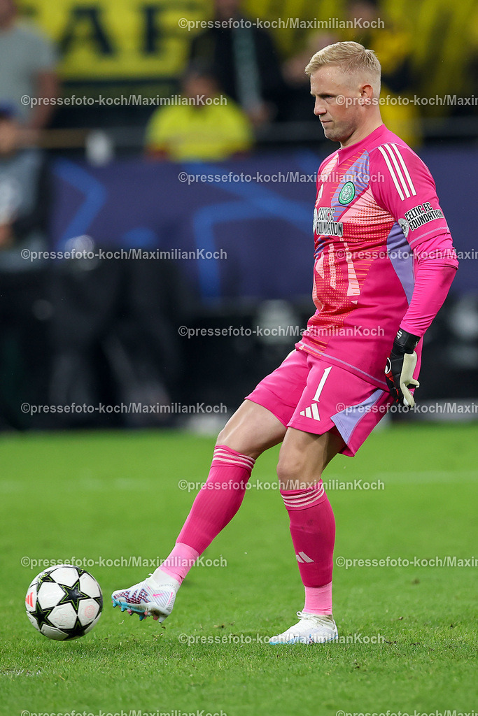 BVB01102402233 | 01.10.2024, Fußball, UEFA Champions League, Borussia Dortmund - Celtic Glasgow, 2. Spieltag, Signal Iduna Park, Saison 2024 2025: Torwart Kasper Schmeichel (Celtic #1)