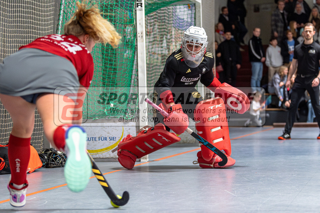 SM_2024-12-20-D85_-571 | 1.Bundesliga Hallenhockey  (W) DCADA - HTHC / 6:5 (3:3)