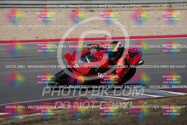 2025_11_02_PBK_41789 | Sportfotografie; SlowMotion; Video; Rennstrecke; Hafeneger; RSE; Speer; Trackday; Motorsportarena; Hockenheimring; Brno; Most; Barcelona; Valencia, Benny; Kaetzmer;