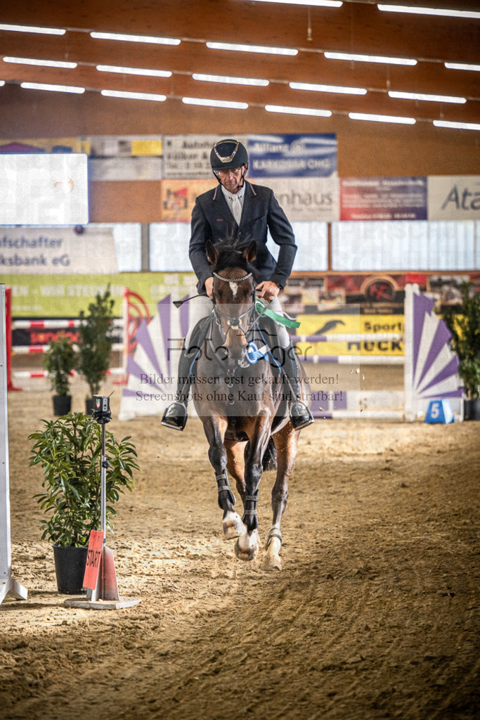 DOS_B1433 | Entdecke hochwertige Reitturnierfotos von Foto Oger. Professionell, emotional und authentisch – jetzt Lieblingsmomente im Shop bestellen.Deutschlandweite Turnierfotografie. - Realisiert mit Pictrs.com