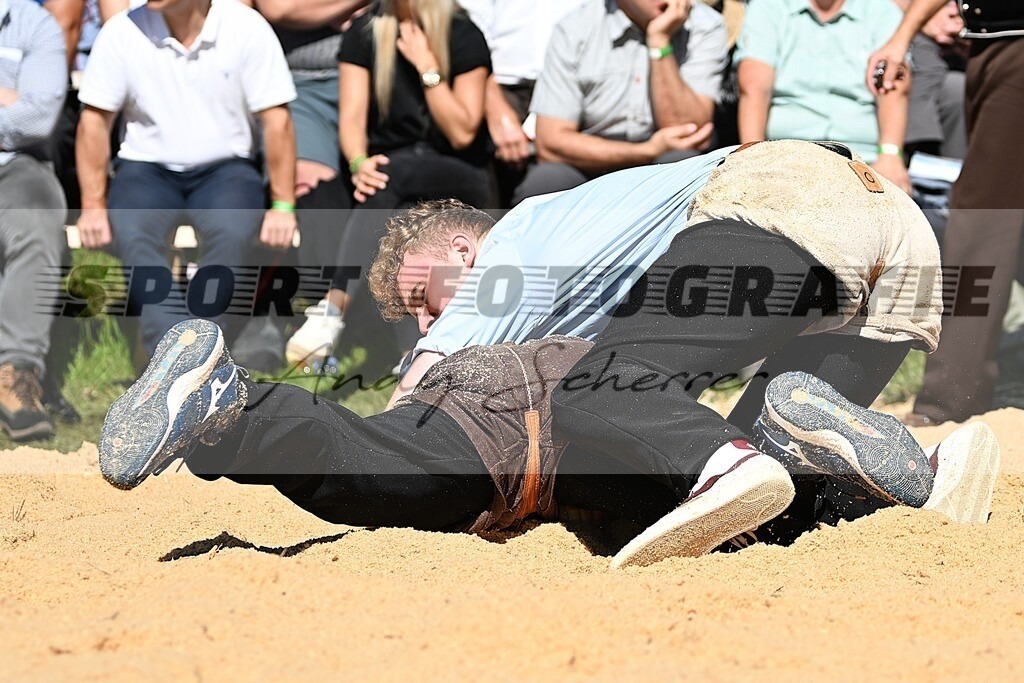 aDSC_1239 | Kaufen Sie Sportbilder im Onlineshop von Andy Scherrer Sportfotografie. Faszinierende Bilder von Sportevents aus der ganzen Schweiz. Fussball, Frauenfussball, Unihockey, Handball, Schwingen und weiteren Sportarten. - Realisiert mit Pictrs.com