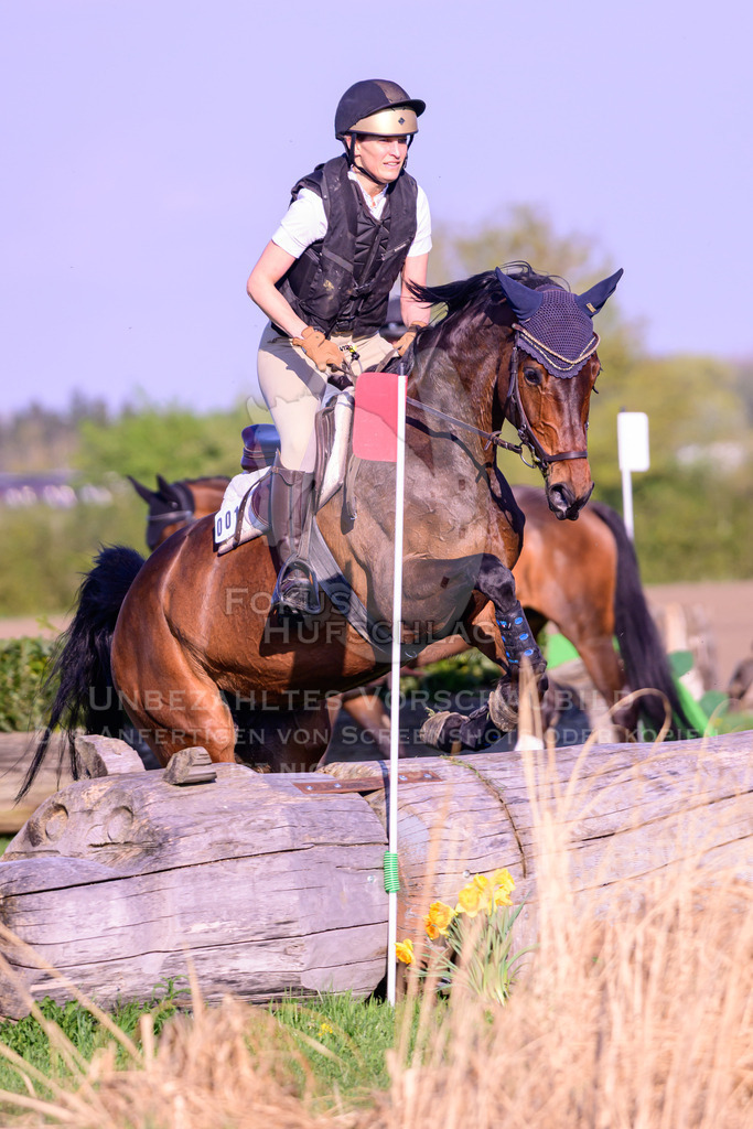 18042026-Gernlinden-04-2-0153 | Fokus Hufschlag Fotografie - Realisiert mit Pictrs.com