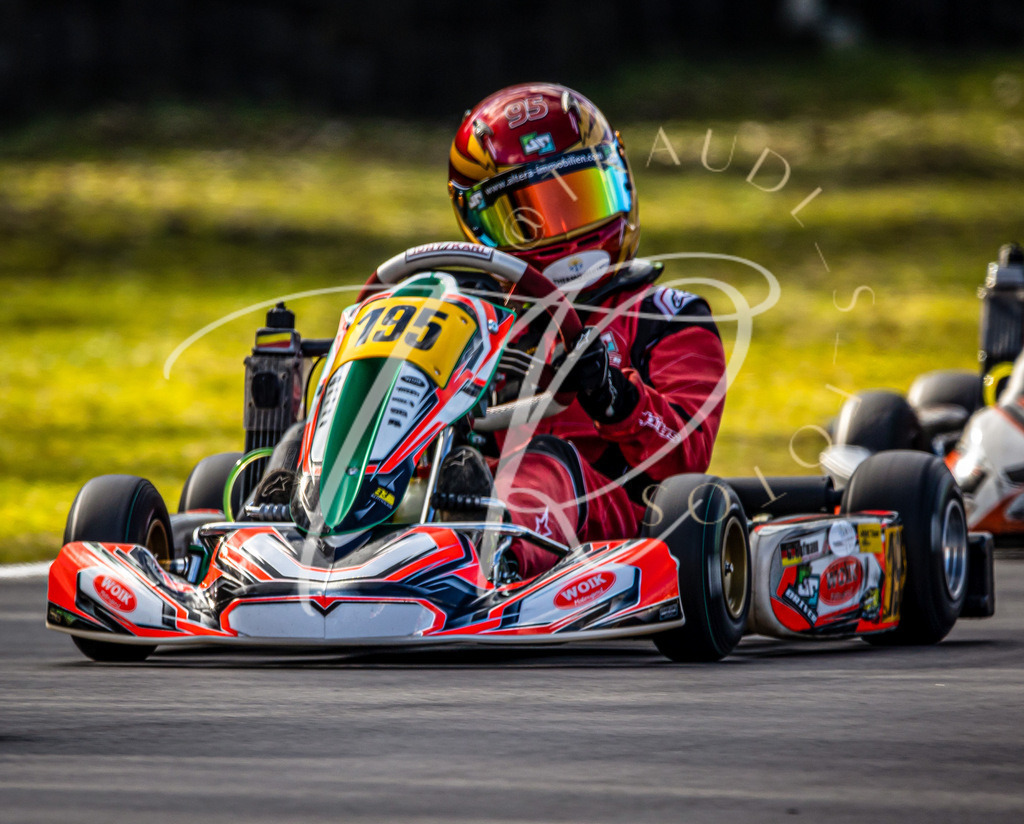 A7CEDD47-1173-42EE-A0B3-0C2B41D1ACEA | traudl_s_fotos