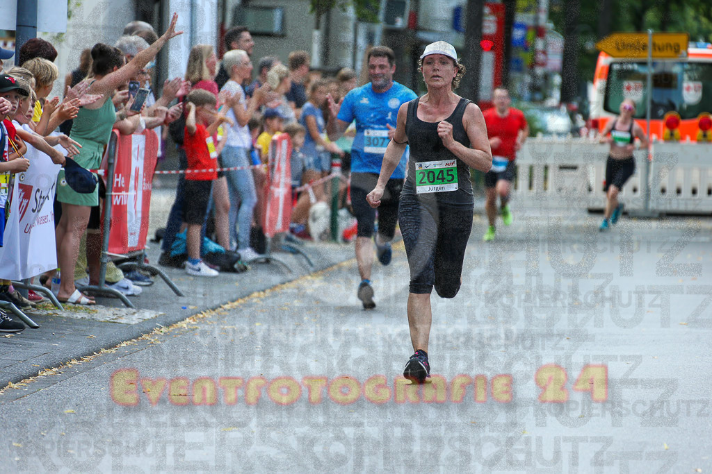 220625_1653_EX1_5317 | Sportfotografie im Rhein-Sieg Kreis, Köln, Bonn, NRW, Rheinland Pfalz, Hessen, etc. Unser Tätigkeitsfeld umfasst den Laufsport vom Volkslauf über den Marathon, Duathlon, Triathon bis zum Ultralauf wie Kölnpfad Ultra oder Schindertrail.