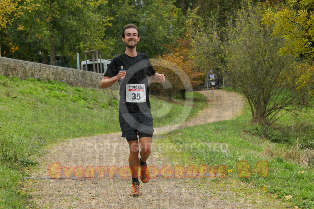231029_1157_EV4_2564 | Sportfotografie im Rhein-Sieg Kreis, Köln, Bonn, NRW, Rheinland Pfalz, Hessen, etc. Unser Tätigkeitsfeld umfasst den Laufsport vom Volkslauf über den Marathon, Duathlon, Triathon bis zum Ultralauf wie Kölnpfad Ultra oder Schindertrail.