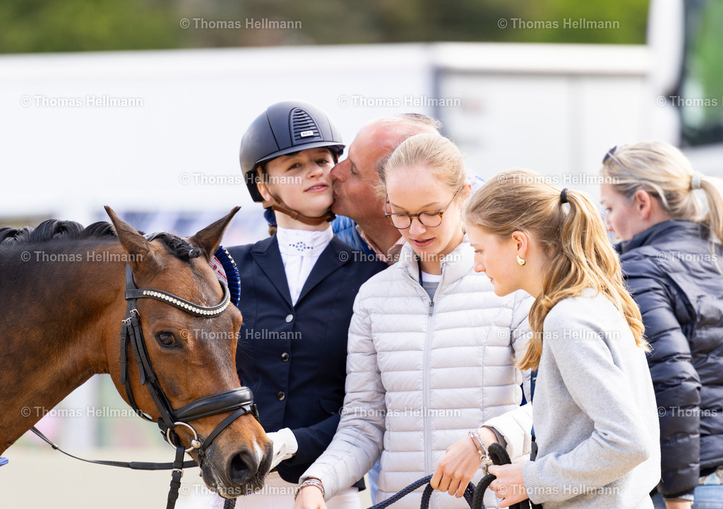 TH_Pony Derby_ 557-LEVIEN Sophie (GER)_ Carlo Carlucci_37632 | Deutsches Spring- und Dressur-Derby 2026 am 15.05.26 in Hamburg, Pony Derby, 557LEVIEN Sophie (GER), Carlo Carlucci
