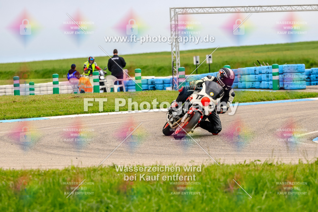 MotoTeam-8026 | Hier findet Ihr Bilder von Touristenfahrten auf der Nürburgring Nordschleife oder von anderen Veranstaltungen die ich besucht habe. Viel Spass beim Durch Schauen 