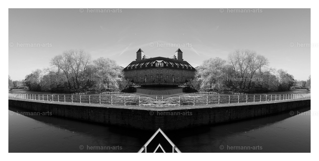 Hermann-Arts_Spiegelbilder_070 | Photo Foto Kunst Art schwarzweiss Bilder Rheine Münster Berlin Blumen 