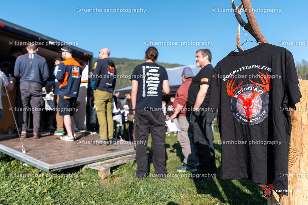 fuernholzer_250501-C1-7 | Fotografische Impressionen von der Red Stag Enduro Extreme by fuernholzer-photography.com. Endurosport in Österreich fotografisch festgehalten von fuernholzer. Auftragsfotografie für Private, Gewerbefotos und Industriefotografie. Eventfotografie, Sportfotografie und Motorsportfotografie. Anbieter von Fotoworkshops, Fototraining, fotografischen Vorträgen und Fotoseminaren.