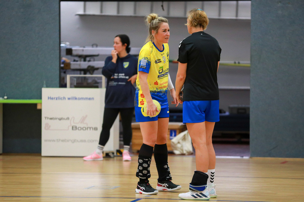 HcTvRhedeII_SvNeukirchen_150924_004 | Bildergalerie von Sport-Ereignissen aber auch von weiteren spannenden Dingen - nicht nur vom Niederrhein. In Anlehnung an den bekannten Spruch von Hanns Dieter Hüsch heißt das Motto: "Niederrhein ist überall".  - Realisiert mit Pictrs.com