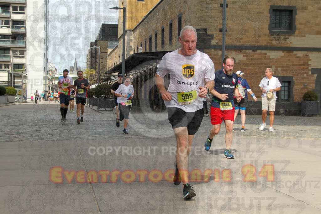 250920_1326_EV4_5581 | Sportfotografie im Rhein-Sieg Kreis, Köln, Bonn, NRW, Rheinland Pfalz, Hessen, etc. Unser Tätigkeitsfeld umfasst den Laufsport vom Volkslauf über den Marathon, Duathlon, Triathon bis zum Ultralauf wie Kölnpfad Ultra oder Schindertrail.