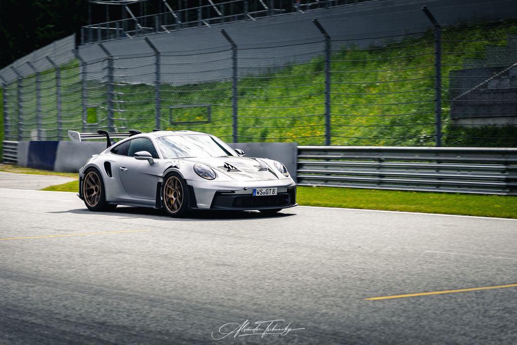 R6AT2302 _Alexander Tschuncky | Entdecken Sie die faszinierende Welt von Alexander Tschuncky Arts: Kreative Fotografie, atemberaubende Automobilkunst und hochwertiger Bilderdruck. Lassen Sie sich inspirieren! - Realisiert mit Pictrs.com
