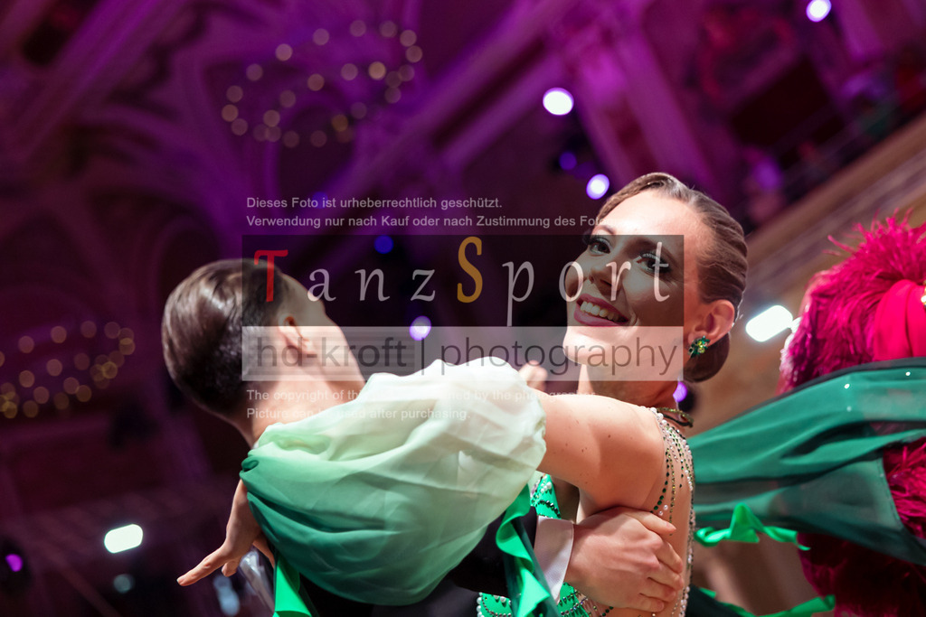 20250706_WDSF_World_Open_Std-dC25-5313 | Tanzsportbilder, Standardtanz, Lateintanz, WDSF, DTV, LTVB, dancecomp, goc, hessen tanzt, blaues band der spree, walzer, tango, wiener walzer, slowfox, quickstepp, samba, rumba, cha-cha-cha, paso doble. jive, hd-kroft photography, turniertanzsport