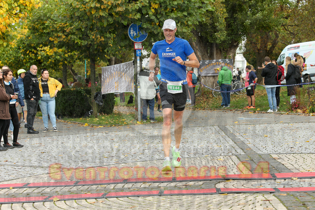 241020_1101_EX1_0665 | Sportfotografie im Rhein-Sieg Kreis, Köln, Bonn, NRW, Rheinland Pfalz, Hessen, etc. Unser Tätigkeitsfeld umfasst den Laufsport vom Volkslauf über den Marathon, Duathlon, Triathon bis zum Ultralauf wie Kölnpfad Ultra oder Schindertrail.