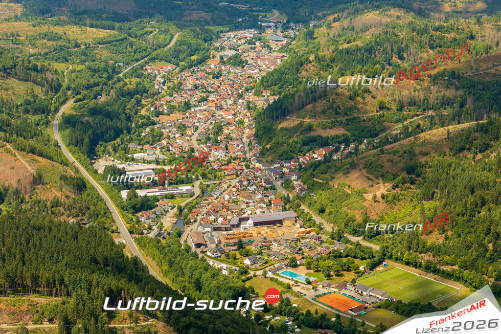 Luftaufnahme von Wallenfels Vs Google Maps- Die Luftaufnahme wurde 2025 vom UL-Flugzeug heraus erstellt ( keine Drohne ) - Hochauflösende Luftaufnahme - für professionelle Ausdrucke geeignet. Die Geschenkidee !Mit Lizenz und Bildrechte bestellbar