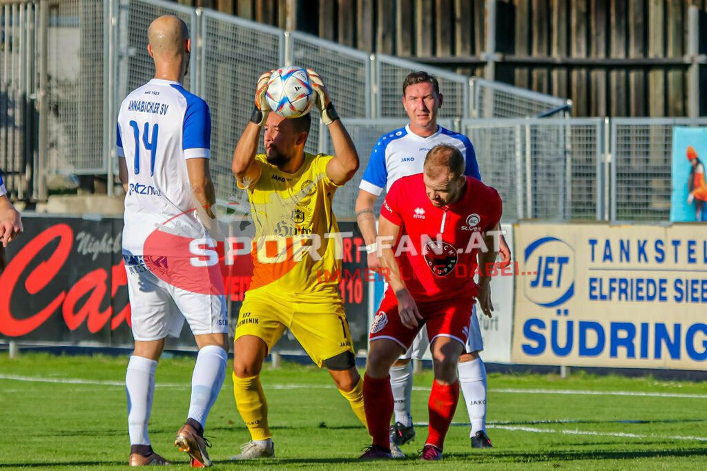 ASV Klagenfurt - SC St Veit 1-6, Unterliga Ost  3. Runde | Martin Linder (ASV Klagenfurt #14) Vladimir Kajkut (ASV Klagenfurt #1) Heiko Springer (SC St. Veit #7) Michael Kaiser (ASV Klagenfurt #19) ASV Klagenfurt - SC St Veit 1-6 am 11.08.2023 in Klagenfurt
(Sportplatz Annabichl), Austria, (Photo by Ernst Krawagner sport-fan.at) - Realisiert mit Pictrs.com