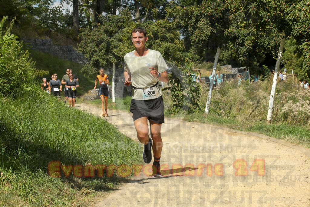 250824_1241_EX1_0199 | Sportfotografie im Rhein-Sieg Kreis, Köln, Bonn, NRW, Rheinland Pfalz, Hessen, etc. Unser Tätigkeitsfeld umfasst den Laufsport vom Volkslauf über den Marathon, Duathlon, Triathon bis zum Ultralauf wie Kölnpfad Ultra oder Schindertrail.