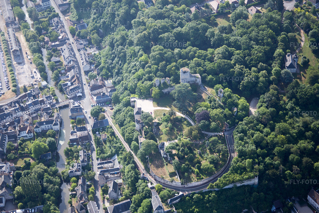 Luftbild: Ortsansicht in Vendôme im Bundesland Loir-et-Cher in Frankreich. Foto: IMG_081092.jpg vom 19.06.2015 durch Werner Riehm/FLY-FOTO.de