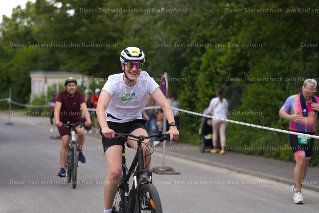 triathlon_wuerzburg_r_2026_06_14-1143 | Shop für Fotos von Sportevents z.B. Obstacle Course Racing, OCR, Triathlon, Trail Run und MTB - Realisiert mit Pictrs.com