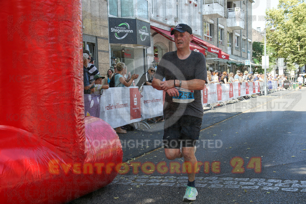 250621_1143_EX1_3858 | Sportfotografie im Rhein-Sieg Kreis, Köln, Bonn, NRW, Rheinland Pfalz, Hessen, etc. Unser Tätigkeitsfeld umfasst den Laufsport vom Volkslauf über den Marathon, Duathlon, Triathon bis zum Ultralauf wie Kölnpfad Ultra oder Schindertrail.