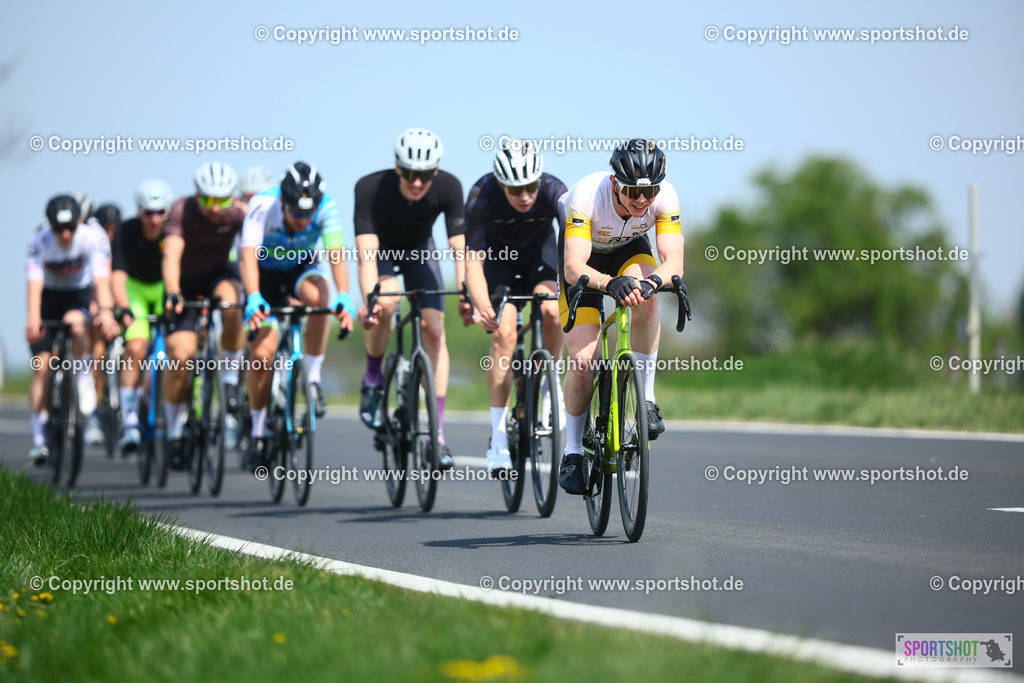 421_TRA55631 | Neusiedlersee Radmarathon 2026@sportshot_your_pictrs #yourpictures#roadtowm2029 #nrm #neusiedlerseeradmarathon #neusiedlersee #neusiedlerseetourismus #burgenland #mörbisch #nrm26 #burgenlandtourismus #voglundco #poweredbyburgenlandtourismus #radsport #rad #marathon #ucigranfondo #visitburgenland #ucigranfondoworldseries