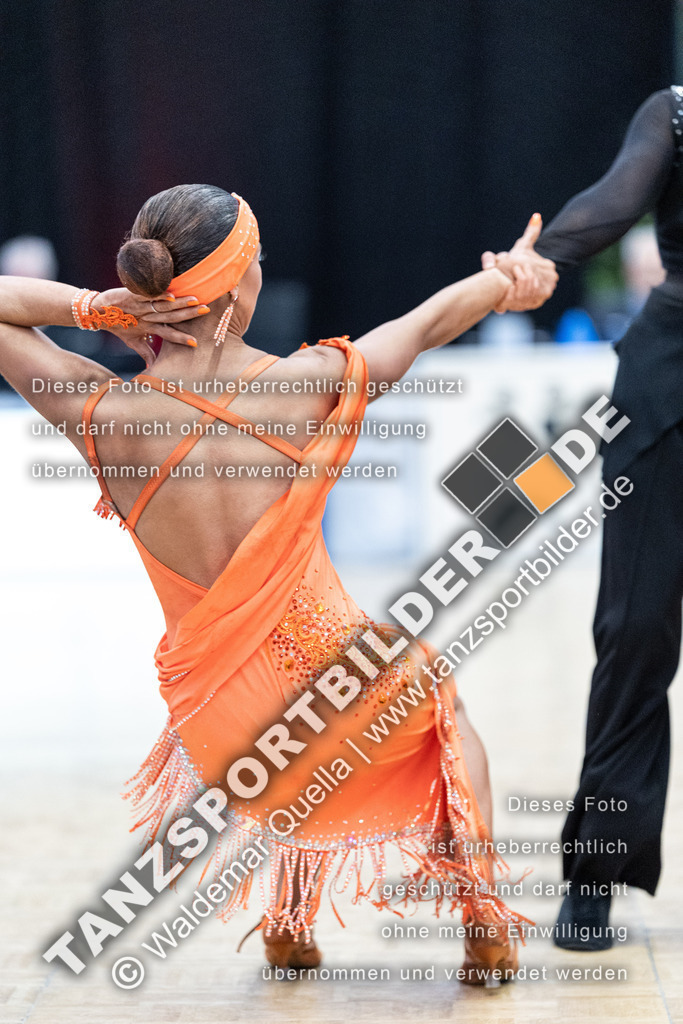 20240406-10791 | Hier finden Sie Tanz Bilder vom Latein und Standard Formationen tanzen. Sportbilder vom Tanzsport. Schöne Fotos und von Weltmeisterschaft, Europameisterschaft, Bundesliga, Regionalliga, Oberliga und Landesliga sowie von GOC Stuttgart, DanceComp, WM Bremen