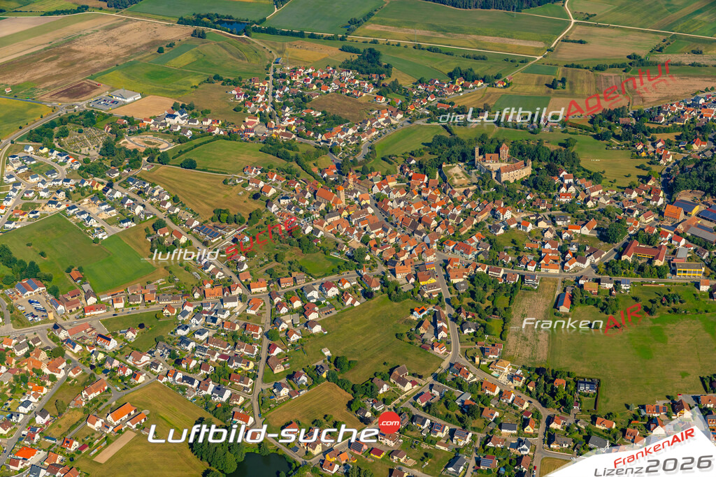 Das Luftbild zeigt :  Abenberg - Die Luftaufnahme wurde 2024 vom UL-Flugzeug aus erstellt ( keine Drohne ) - Hochauflösende Luftaufnahme - Für grossformatige Ausdrucke geeignet. Die Geschenkidee !Mit Lizenz und Bildrechte bestellbar