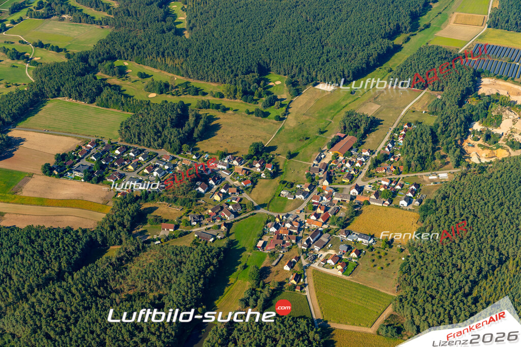 Das Luftbild zeigt : Bechhofen Abenberg - Die Luftaufnahme wurde 2024 vom UL-Flugzeug aus erstellt ( keine Drohne ) - Hochauflösende Luftaufnahme - Für grossformatige Ausdrucke geeignet. Die Geschenkidee !Mit Lizenz und Bildrechte bestellbar