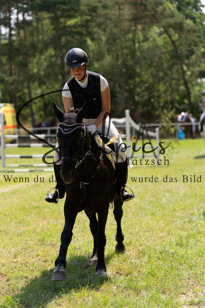 A7502096 | Turnier/Reitfotograf