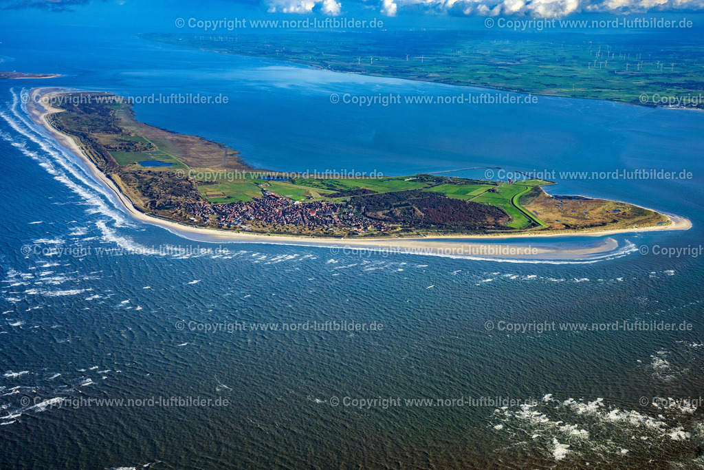 Langeoog_ELS_4177231021 | LANGEOOG 23.10.2021 Sandstrand- Landschaft an der Nordsee in Langeoog im Bundesland Niedersachsen. // Beach landscape on the North Sea in Langeoog in the state Lower Saxony. Foto: Martin Elsen