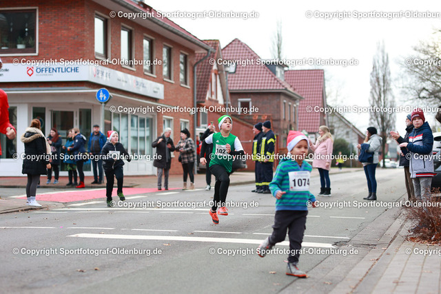 AMLA0404 | Bildershop "Sportfotograf-Oldenburg" mit Fotos von Sportevents in Oldenburg und Umzu. - Realisiert mit Pictrs.com