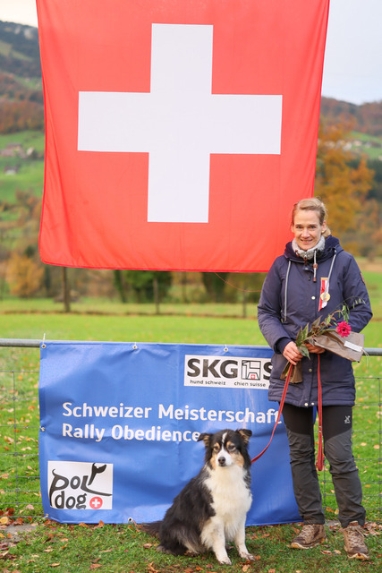 2025_Rally_Obedience_SM-296 | Ich fotografiere Hundeausstellungen, Sportanlässe, Zuchtstätten, Hundezucht, Hundeportrait, Lagotto - Realisiert mit Pictrs.com