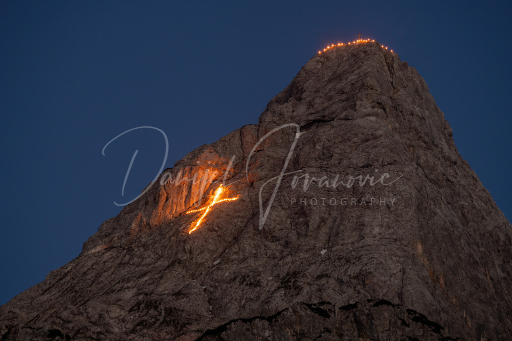 Bergfeuer | Sonnwend Bergfeuer in der Tiroler Zugspitz Arena
