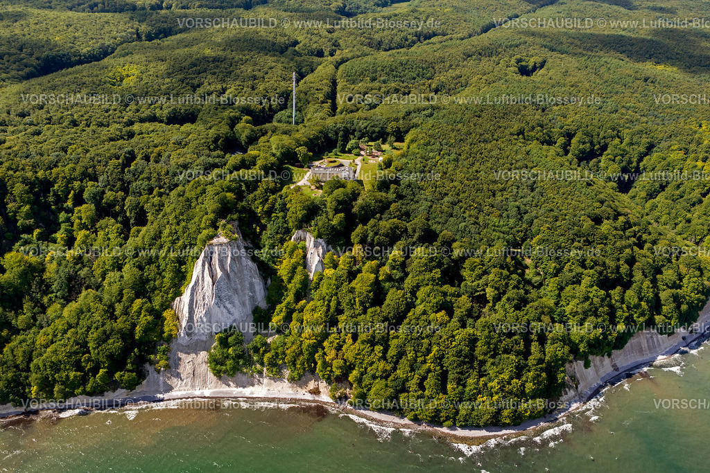 Ruegen12083152JasmundKoenigsstuhl | Luftbild, Kreidefelsen, Nationalpark Jasmund, Grosse Stubbenkammer, Kleind Stubbenkammer, Königsstuhl, Aussichtsplattform,  Sassnitz, Insel Rügen, Mecklenburg-Vorpommern, Deutschland, Europa