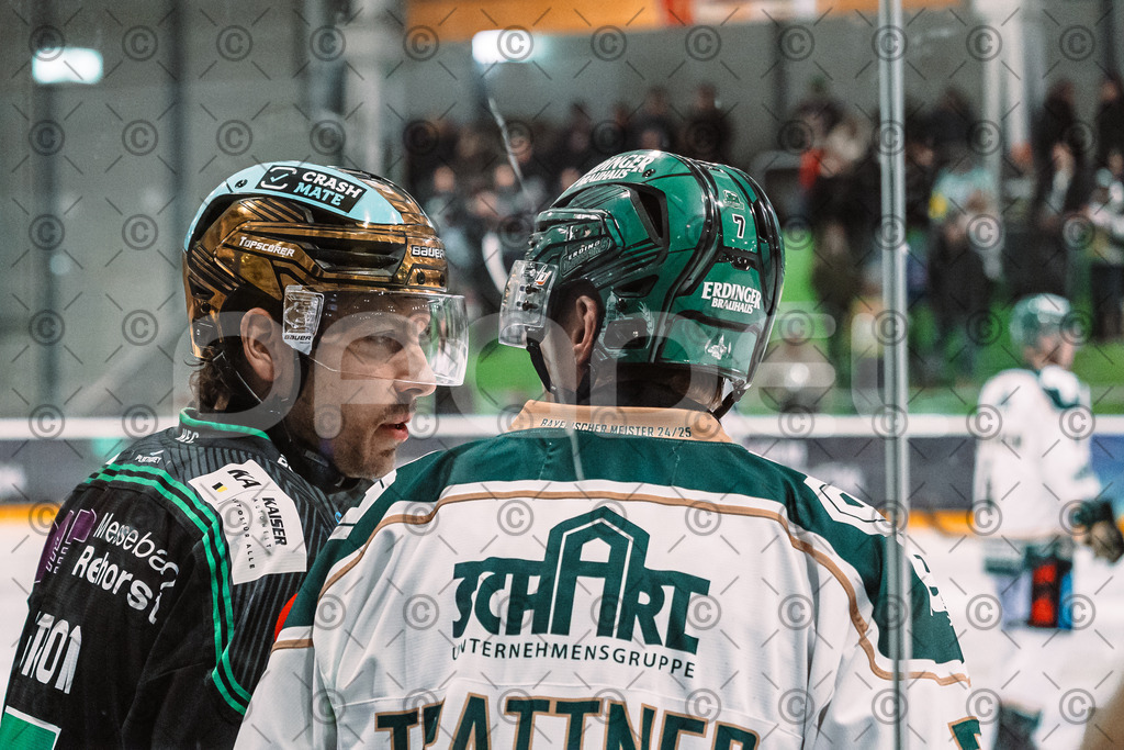 Alligators_vs_Erding_12_12_2025-097 | Höchstadt Alligators Fotogalerie: Eishockey-Action aus Franken. Professionelle Spielfotos, Portraits & Stadionbilder zum Download. Jetzt entdecken! - Realisiert mit Pictrs.com