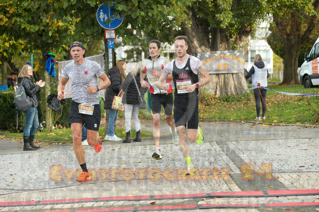 241020_0958_EX1_7343 | Sportfotografie im Rhein-Sieg Kreis, Köln, Bonn, NRW, Rheinland Pfalz, Hessen, etc. Unser Tätigkeitsfeld umfasst den Laufsport vom Volkslauf über den Marathon, Duathlon, Triathon bis zum Ultralauf wie Kölnpfad Ultra oder Schindertrail.
