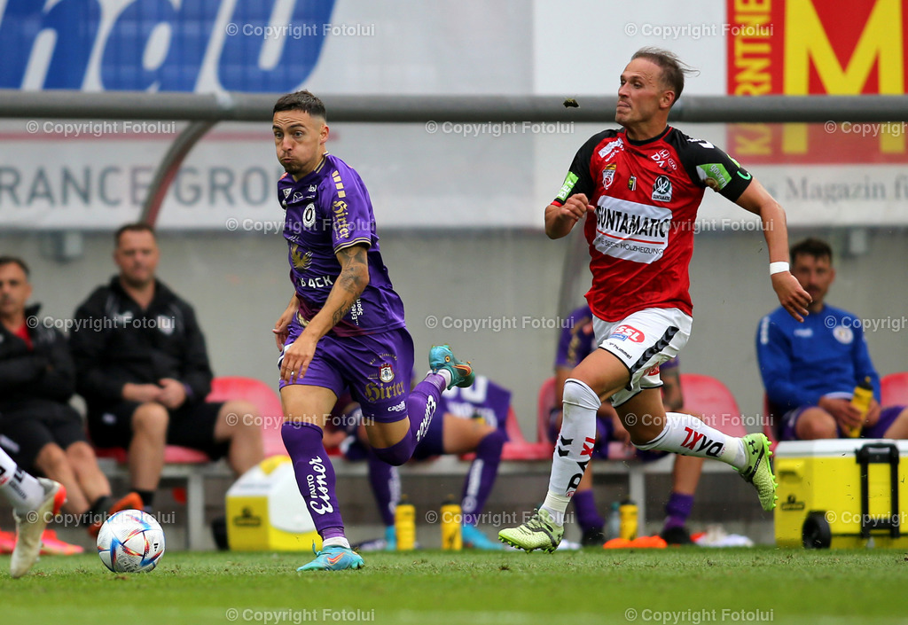A_LUI_130822_0007 | SPORT,FUSSBALL,ADMIRAL BUNDESLIGA AUSTRIA KLAGENFURT-SV GUNTAMATIC RIED 14.08.2022 IM BILD: SINAN KARWEINA (KLAGENFURT) UND MARCEL ZIEGL (RIED FOTO: FOTOLUI/MARIO WIMMER